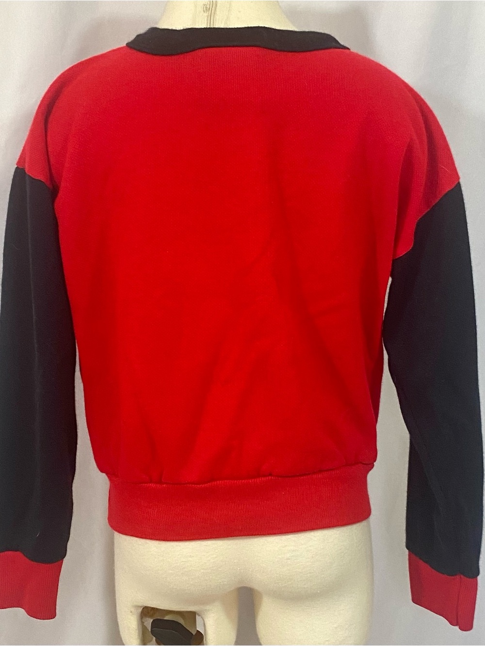 Vintage 90’s Looney Tunes Bugs Bunny Taz & Daffy Sweatshirt Size 5 - Picture 5 of 7